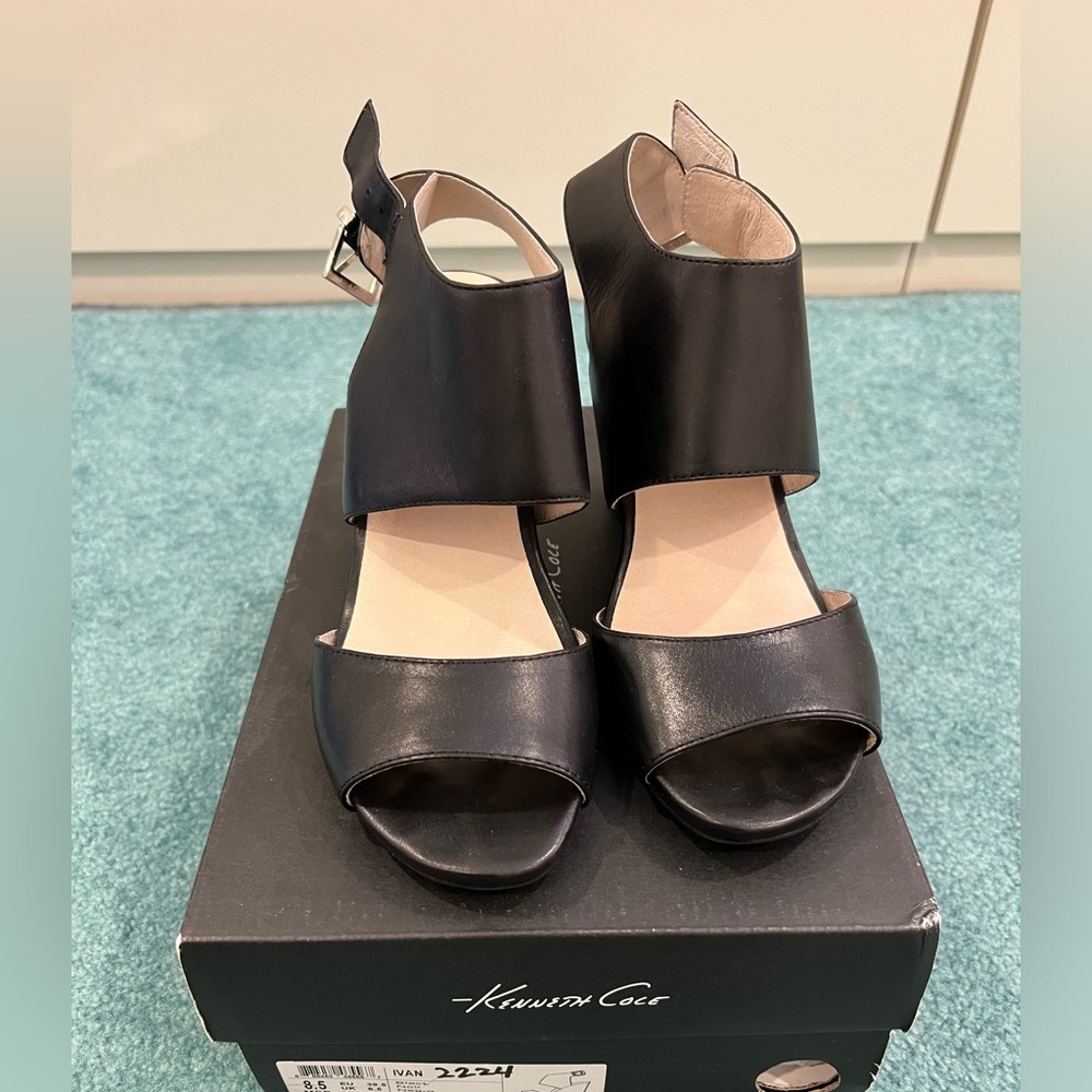 Kenneth Cole Wedge Sandal
